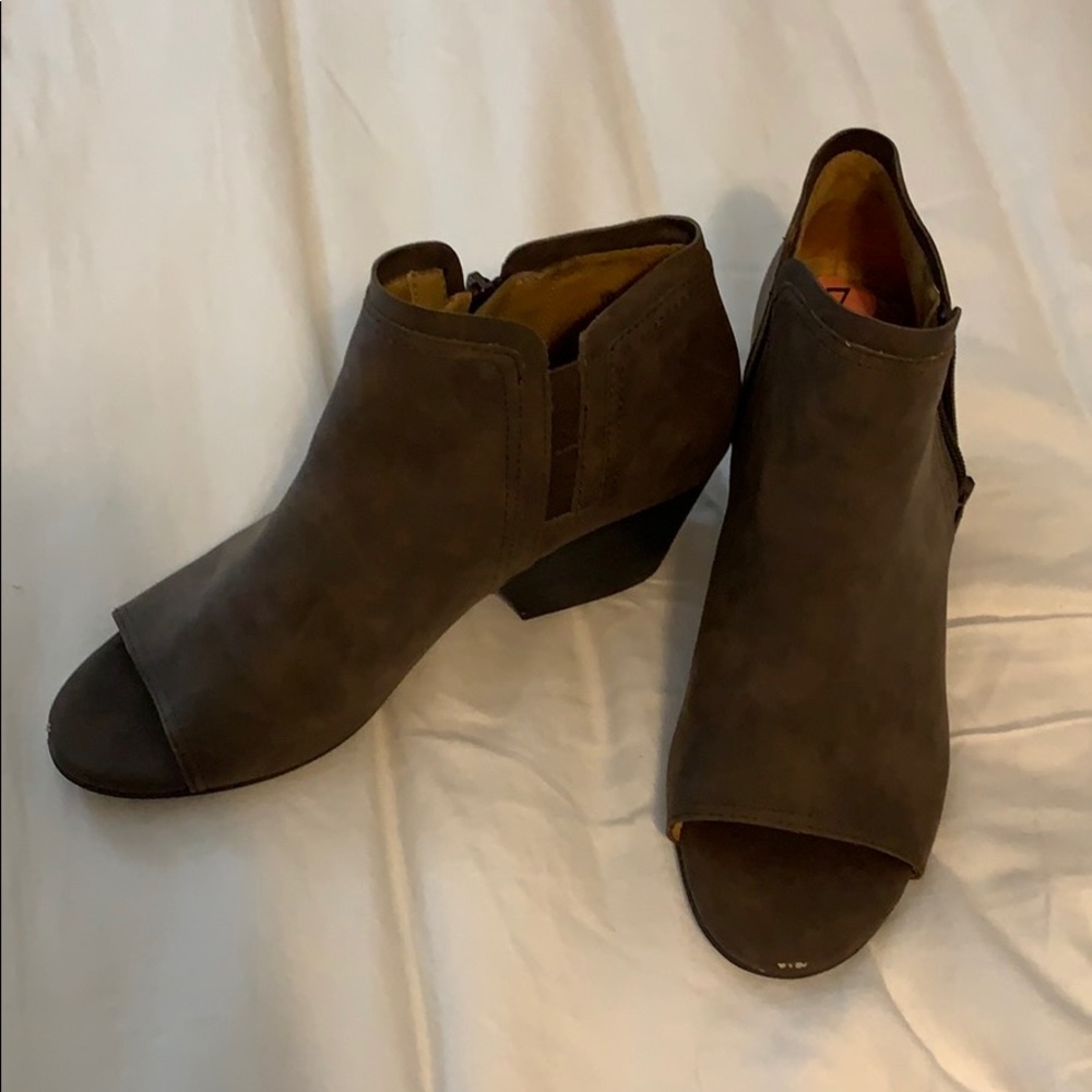 Open toe brown booties